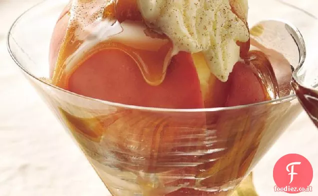 Mele al forno con salsa al rum e caramello