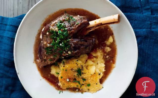 Stinco di Agnello Brasato con Gremolata e Polenta al Forno