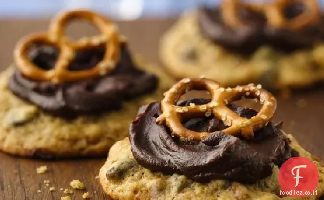 Biscotti al cioccolato con gocce di birra e Pretzel