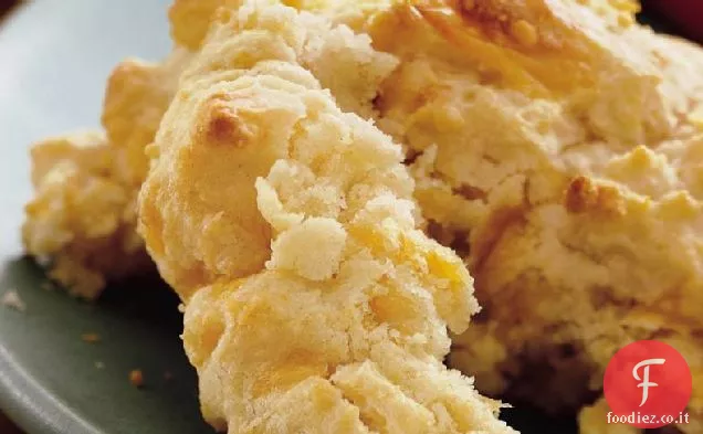 Biscotti all'aglio con formaggio grosso