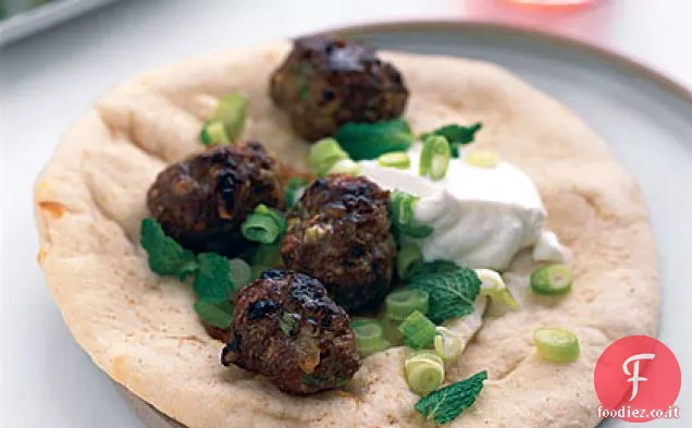 Giroscopi di polpette di agnello con Yogurt e menta