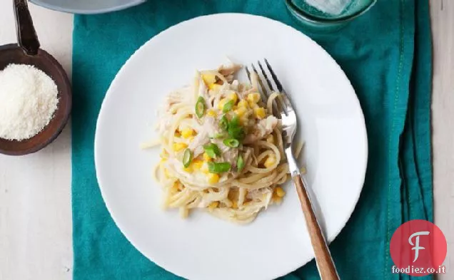 Linguine cremose con pollo, mais e Peperoncini verdi