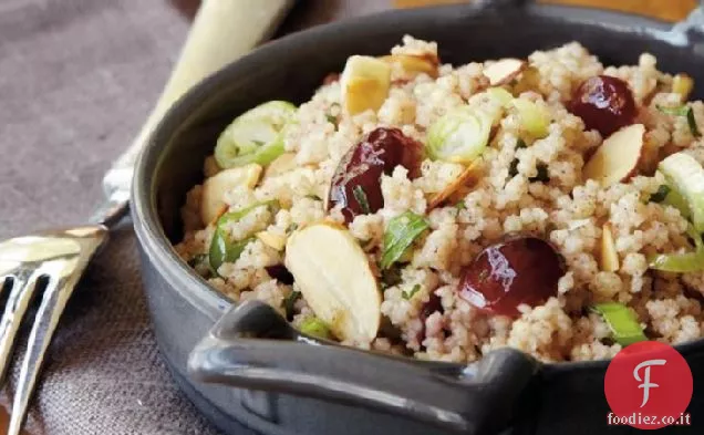 Insalata di couscous di mirtilli rossi