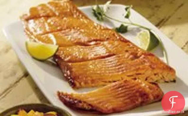 Salmone Planked con salsa di mango alla pesca