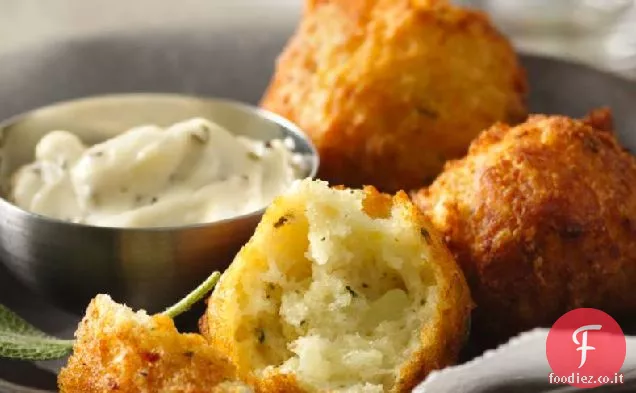 Frittelle di Patate e Salvia con Limone Aioli