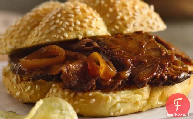 Panini di manzo barbecue a fornello lento