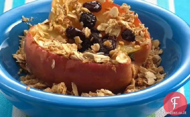 Mele al forno a microonde con muesli per due