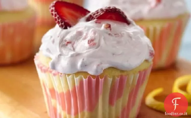 Cupcakes al limone con glassa alla fragola