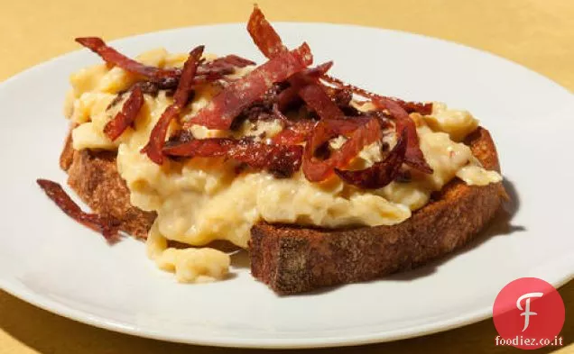 Colazione Bruschetta con Fontina - Uova Strapazzate e Salame