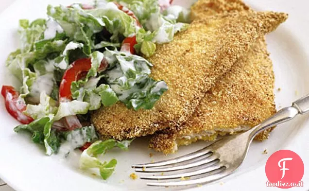 Cotolette di pollo croccanti con insalata cremosa Romaine