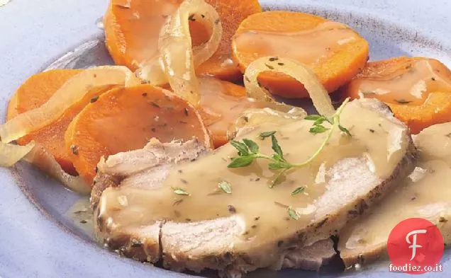 Cena arrosto di maiale invernale a fornello lento