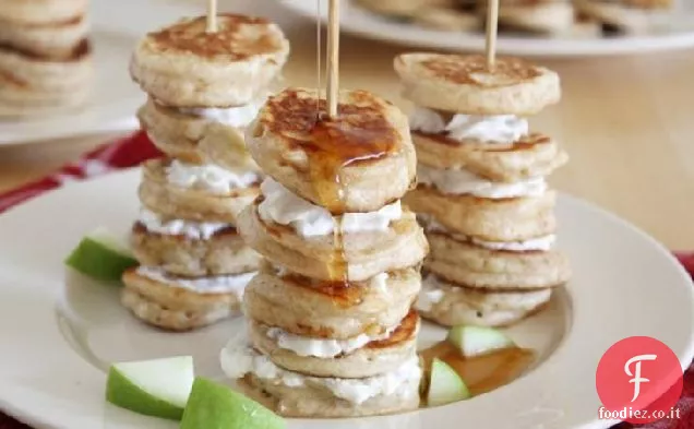 Mini torta di mele Pancake Kabobs
