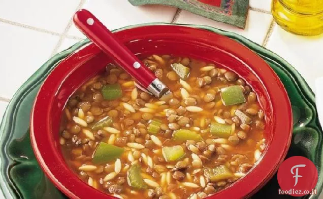 Stufato di lenticchie e pasta a cottura lenta