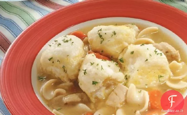 Zuppa di pollo e gnocchi facili