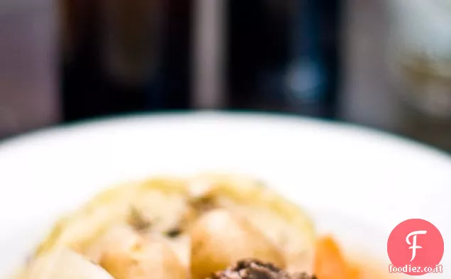 Manzo in scatola in stout con chutney di senape