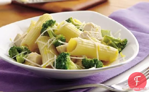 Rigatoni di pollo al limone con broccoli