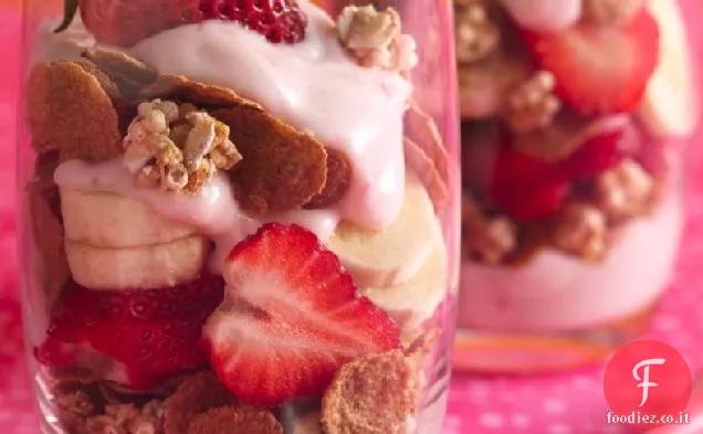 Parfaits senza lattosio della fragola-banana