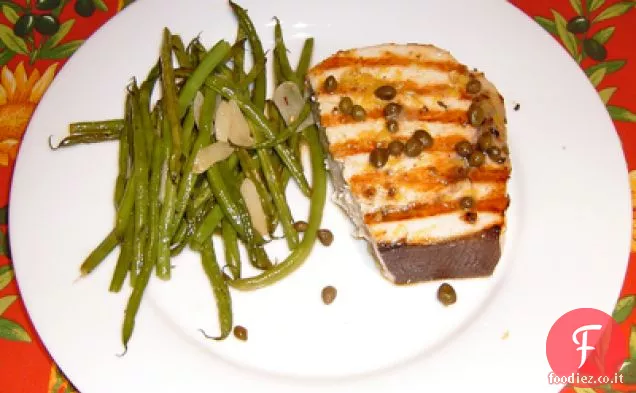 Pesce Spada alla griglia con salsa di Limone e Capperi