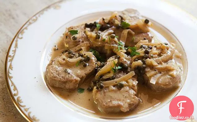 Medaglioni di maiale con salsa di senape e capperi