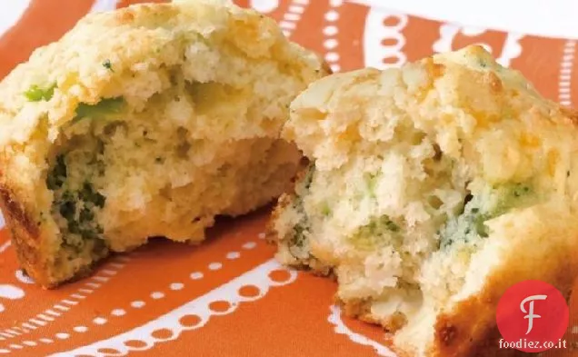 Muffin di broccoli e formaggio