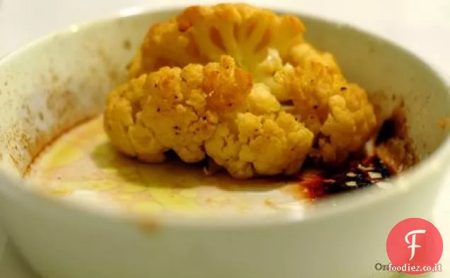 Cavolfiore intero arrostito con Vinaigrette di senape