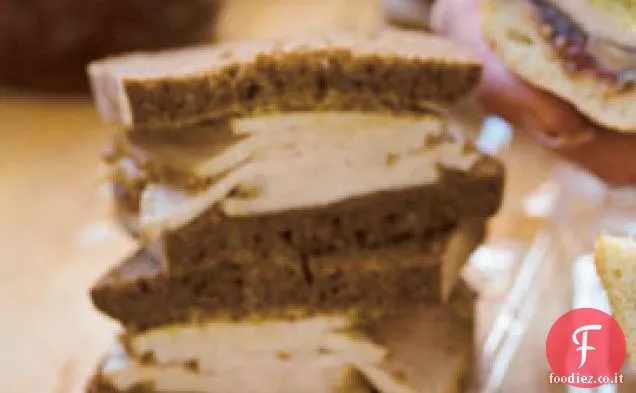 Panino con lombo di maiale con senape e burro di mele