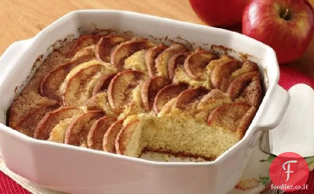 Torta di mele con zucchero e spezie
