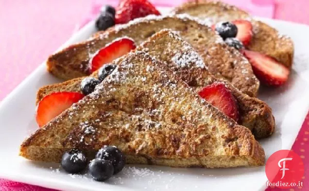 Toast alla cannella e uva passa