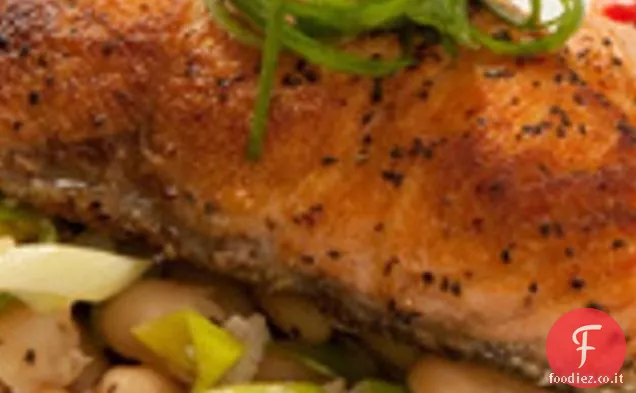 Salmone croccante scottato in padella