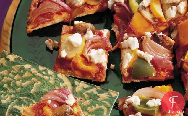 Pizza arrosto di verdure e formaggio di capra