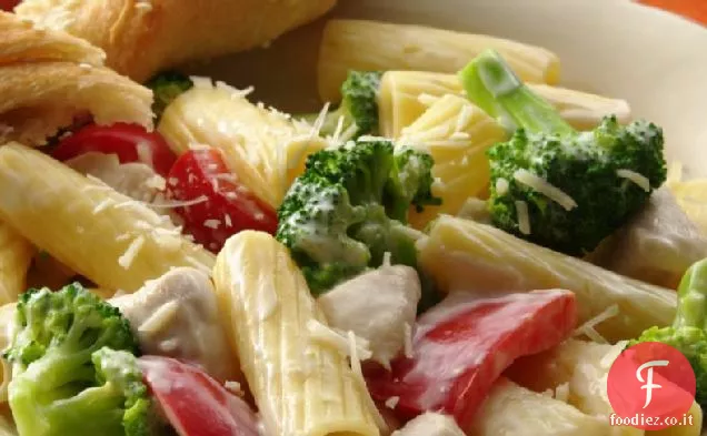 Rigatoni di Pollo con Broccoli e Peperoni