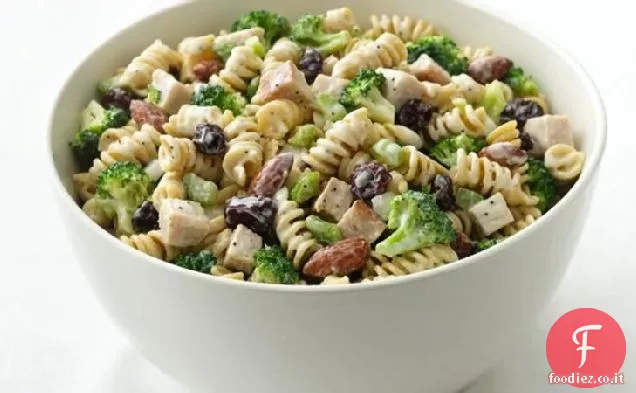 Insalata di pasta di tacchino salutare