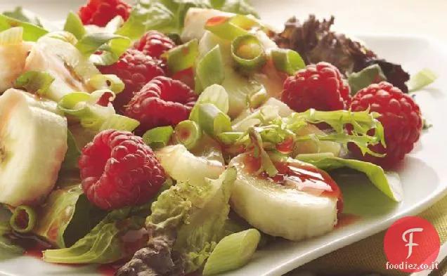Verdure miste con condimento di frutta e lampone