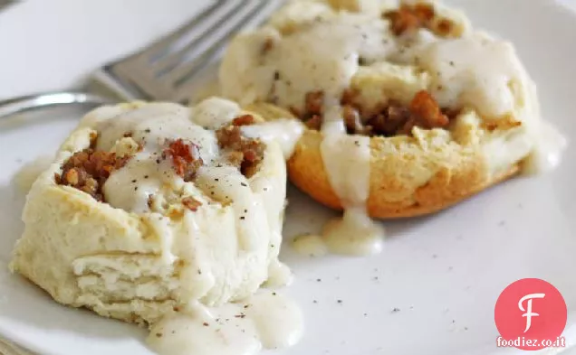 Biscotti e panini al sugo
