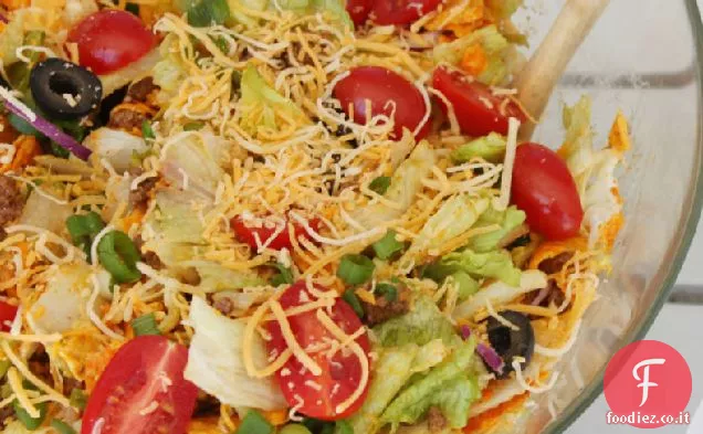 Insalata croccante di taco di Potluck