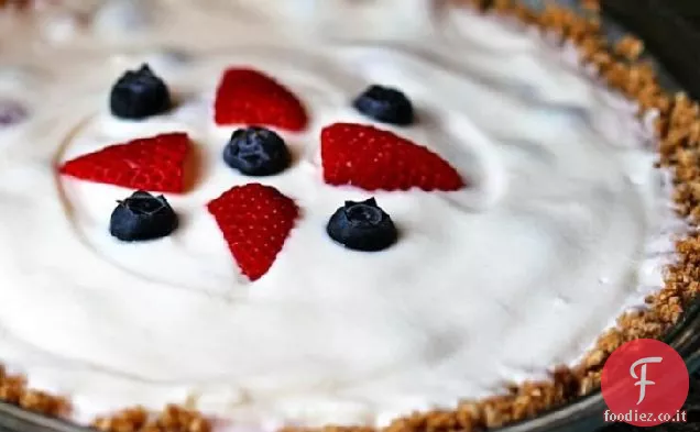 Torta allo yogurt di frutti di bosco con crosta di Cheerios®