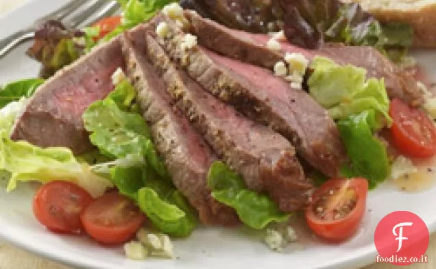 Insalata di bistecca di manzo glassata alla senape per due