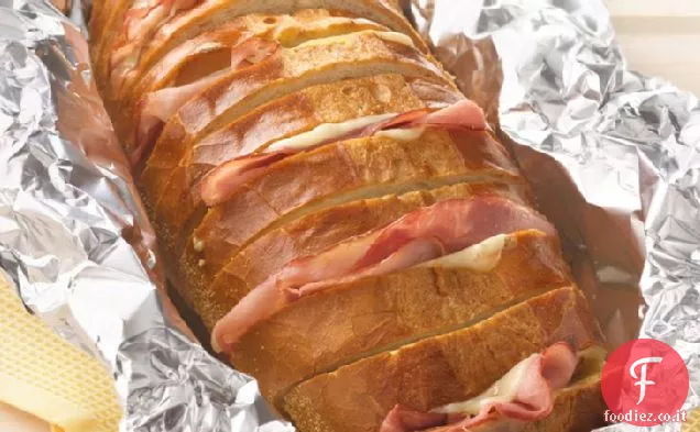 Prosciutto alla griglia e formaggio Pull-Apart panino