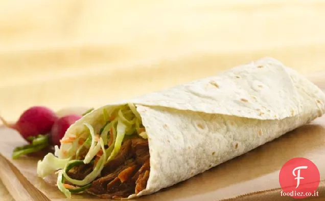 Slow-Cooker Pulled Pork Wraps con insalata di cavolo
