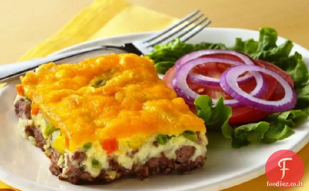 Incredibilmente facile Cheeseburger Pie (dimensione folla)