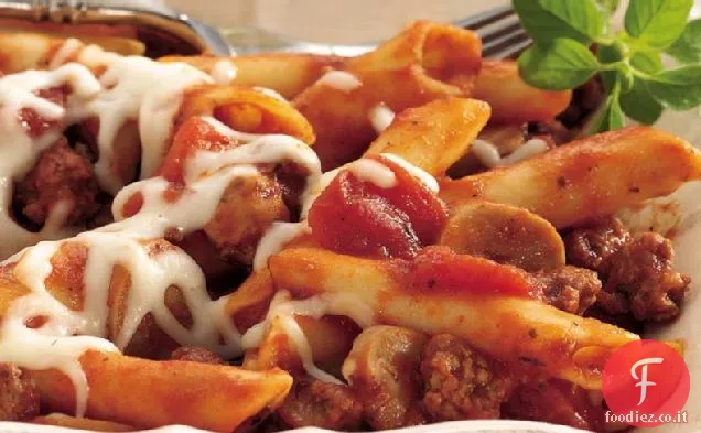 Pasta italiana e manzo al forno