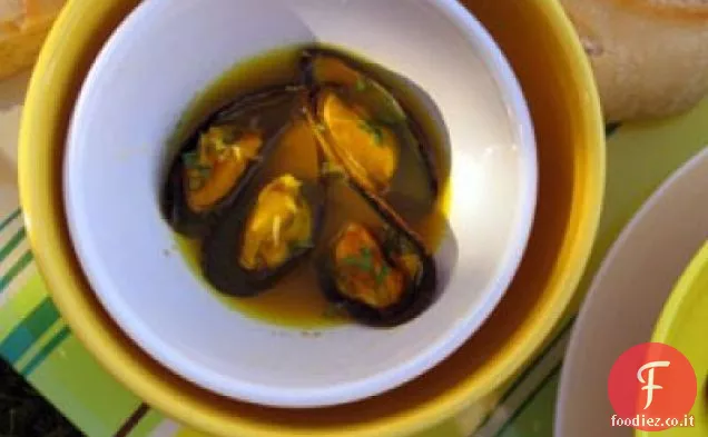 Cozze (moules) in zafferano e Senape Brodo