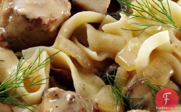 Polpetta e funghi alla Stroganoff con salsa di aneto