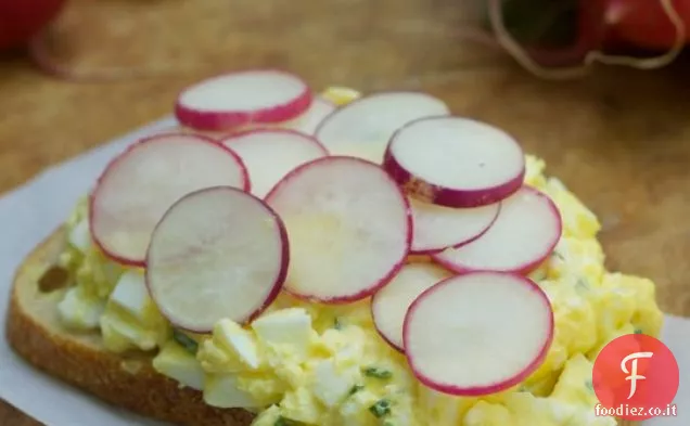 Insalata di uova con ravanelli