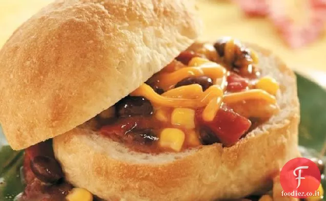 Pollo Taco stufato in ciotole di pane