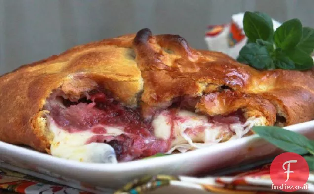 Brie al forno con composta di bacche di rabarbaro