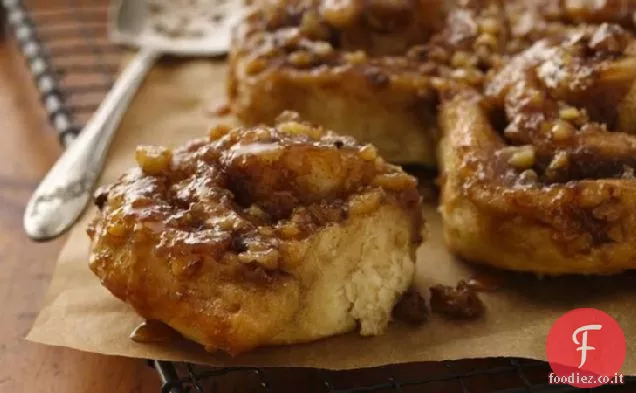 Rotoli di mele caramellate durante la notte