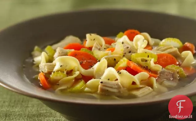 Zuppa di noodle di pollo