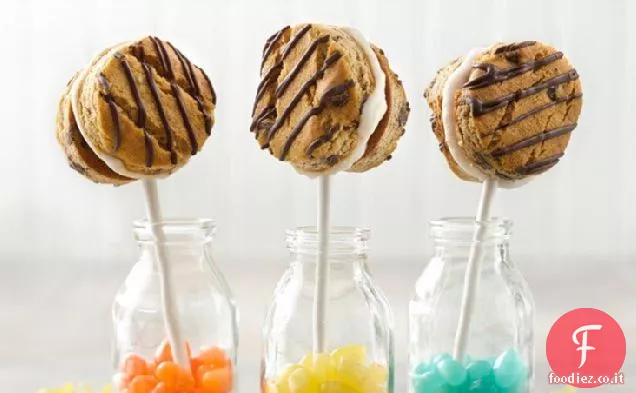Frozen Yogurt Cookie Pops