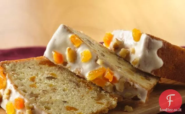Torta di libbra di noce-albicocca